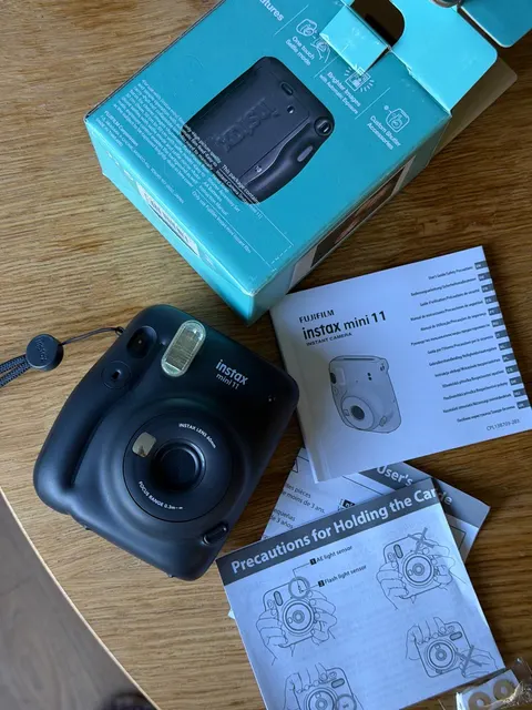 FujiFilm Instax Mini 11