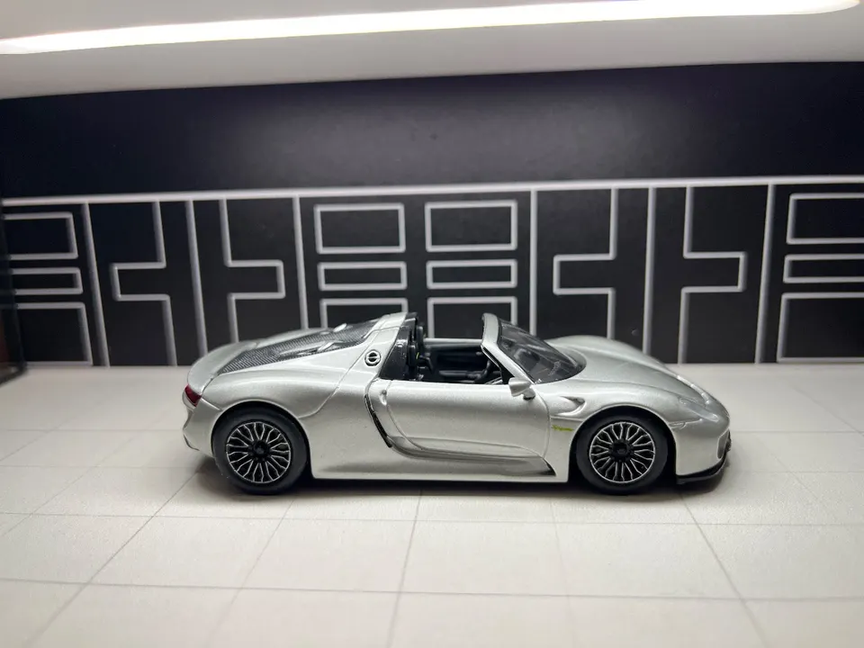 Porsche 918 Spyder  1:43 Altaya - фото 6