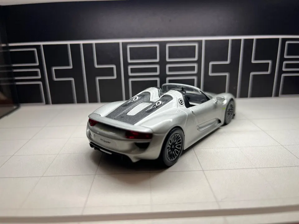 Porsche 918 Spyder  1:43 Altaya - фото 7