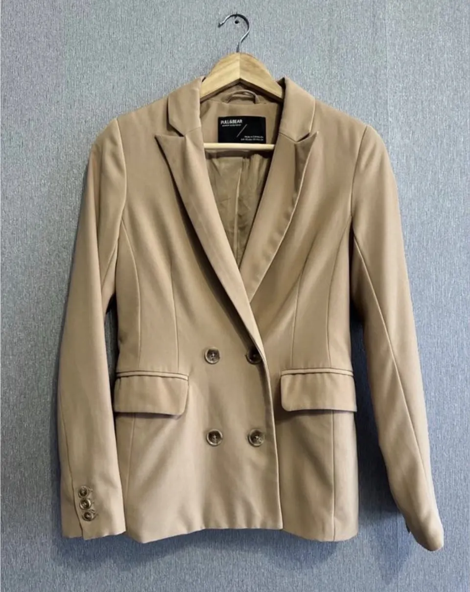Жіночий бежевий жакет від Pull&Bear Xs