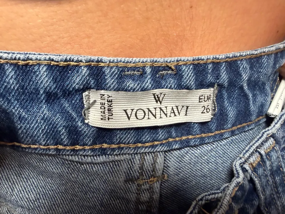 Джинси Vonnavi
