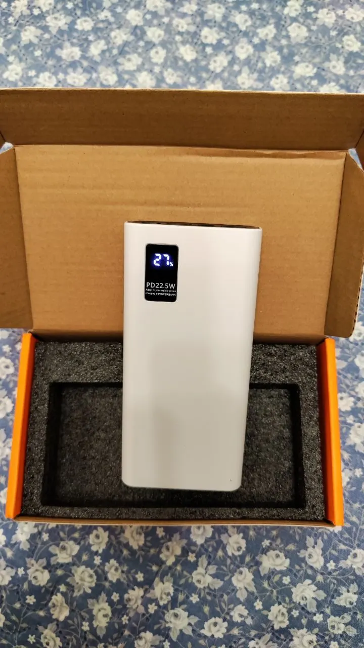Новий powerbank швидка зарядка